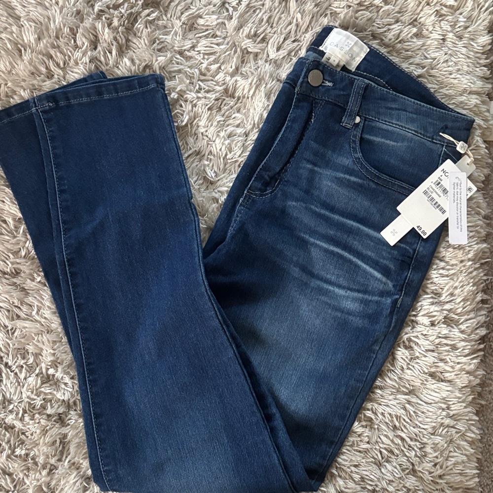 NWT size 4 Caslon Dark Blue Skinny Jeans